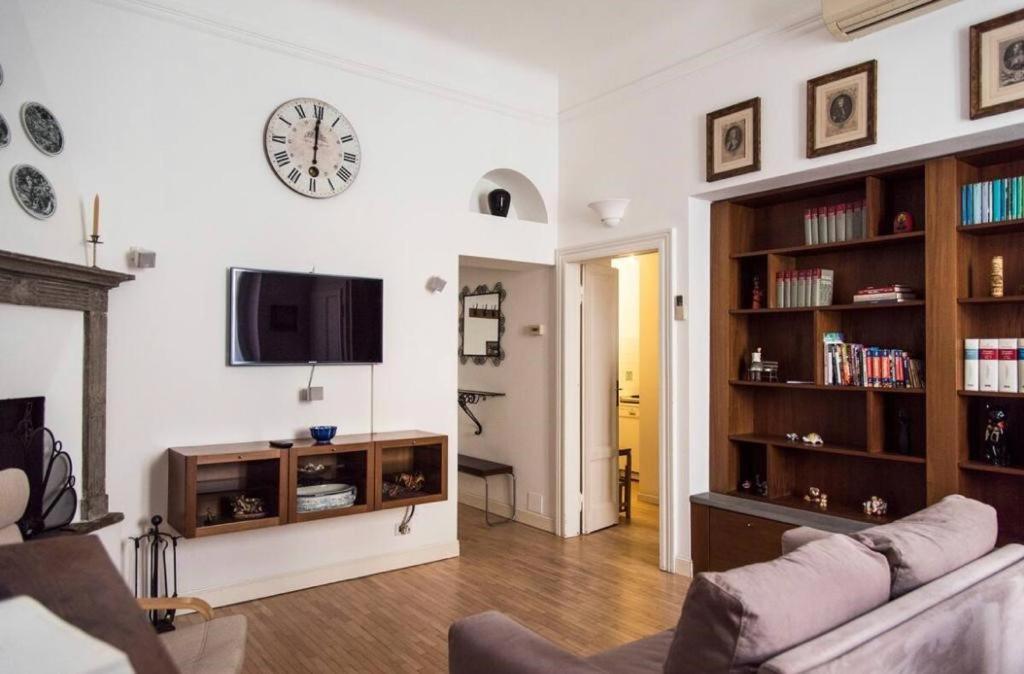 Joivy Classic Flat Near Basilica Di Sant'Ambrogio Apartamento Milão Exterior foto